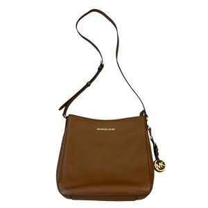 Michael Kors Brown Shoulder Bag with Elegant Design